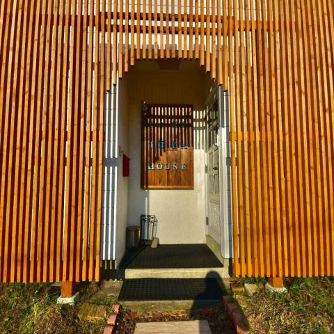 be7f307e-af21-4cba-9291-724be4d6a8bb